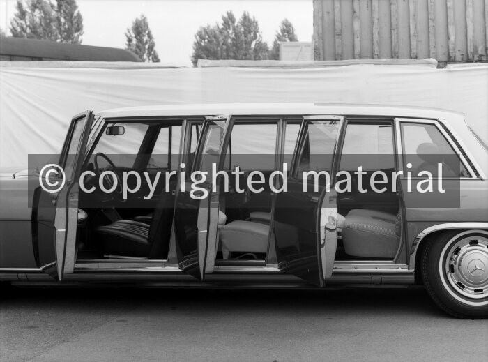 U87492 Mercedes-Benz Typ 600 Pullman-Limousine (6 Türen)