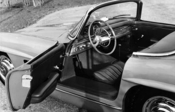 Mercedes-Benz Typ 300 SL, 215 PS, Roadster, Bauzeit: 1957 bis 1963.