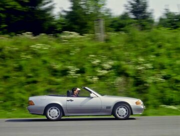 Mercedes-Benz 600 SL, Baureihe 129, Spitzenmodell mit V12-Motor M 120 in Brillantsilber Metallic