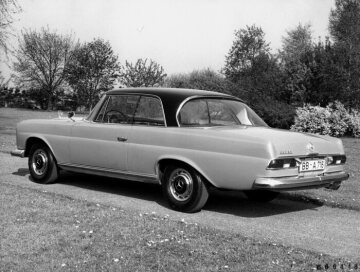 Mercedes-Benz 220 SEb Coupé 
Prototyp der Baureihe 111
1960