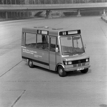 Mercedes-Benz O 100 City-Bus mit Wasserstoffantrieb
1977