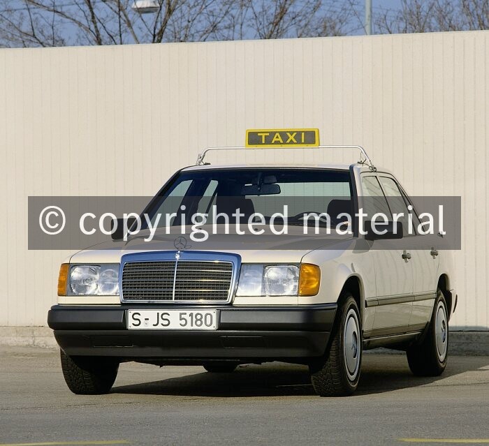89F149 Limousine - W 124