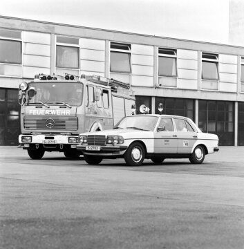 Mercedes-Benz Feuerwehr- und Rettungsfahrzeuge 1017
Einsatzleit- und Notarzteinsatzfahrzeug W 123
Berufsfeuerwehr Stuttgart
