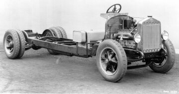 Mercedes-Benz N 2, Niederrahmenchassis mit M 26-Benzinmotor, 4 to Nutzlast, Vorserienversion