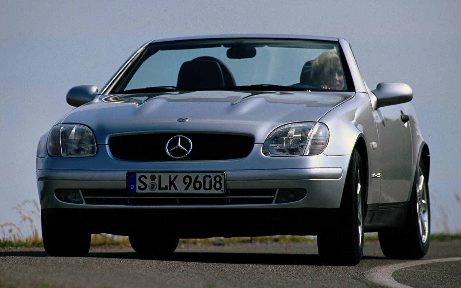 R170 Mercedes-Benz SLK 200 compact roadster, 1997 