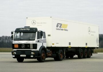 Mercedes-Benz 1735 S
tractor unit, CharterWay,
1992