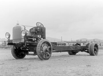 Mercedes-Benz N 5, Niederrahmenchassis mit M 5-Benzinmotor