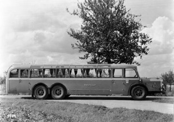 Mercedes-Benz O 10000 (N 56), Reichpost-Omnibus mit OM 57-Dieselmotor mit 150 PS, Leichtstahlaufbau Werk Gaggenau