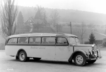 Mercedes-Benz O 3750 (L 64), Allwetteromnibus der Firma Ludwig Werner Walprechtsweier mit OM 67/3- Dieselmotor, Aufbau Vetter