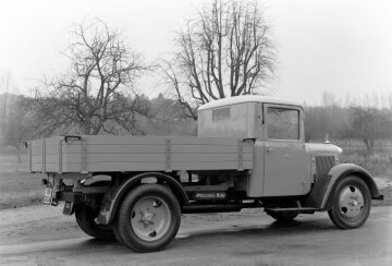 Mercedes-Benz L 1500 (L 70), Pritschenwagen mit OM 138-Dieselmotor, 1,5 to Nutzlast