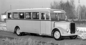 Mercedes-Benz Lo 3500 (L 64), Überlandomnibus mit M 68-Benzinmotor, Stahlaufbau Werk Sindelfingen