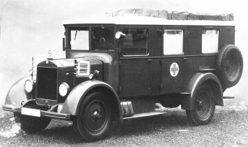 Mercedes-Benz L 1500 E (L 70), Einheits-Krankenwagen der Wehrmacht mit M 143-Benzinmotor, 1,5 to Nutzlast