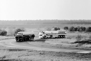 Mercedes-Benz NG SK
Topas Sicherheits-Lkw, Tanklastzug