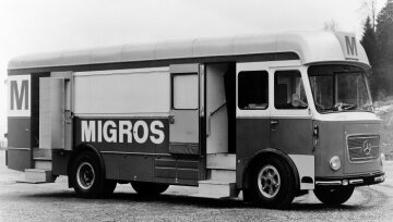 Mercedes-Benz LP 1413
Fahrbarer Selbstbedienungsladen für Migros-Genossenschaft
1968
