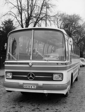 Mercedes-Benz O 302 
Reiseomnibus
1969
Anlässlich der 19. Internationale Omnibuswoche in Nizza