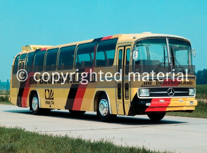 2005M23-10 Mercedes-Benz O 302