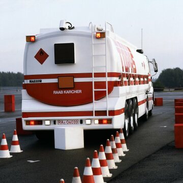 Mercedes-Benz NG SK 
Topas safety truck, tanker