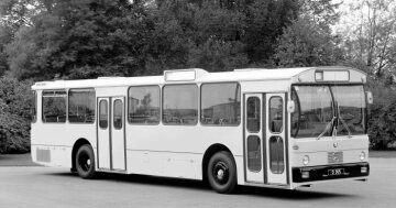 Mercedes-Benz O 305
prototype, urban bus,
1967