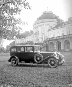 Mercedes-Benz 18/80 hp Nürburg 460 (W 08), Pullman saloon with a 4.6-litre eight-cylinder M 08 engine and 80 hp / 59 kW, the first standard eight-cylinder passenger car at Mercedes-Benz. Between 1928 and 1933, 2893 vehicles of the series were built.