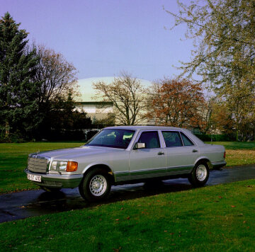 Mercedes-Benz 380 SEL
126 series