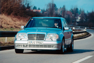 Mercedes-Benz E 500 Limited 
saloon, 124 series, 1993