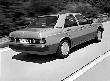 Mercedes-Benz 190 D - 190 E 2.6: The revised Mercedes-Benz 190 model series is characterised by newly designed front and rear aprons as well as large-area flank protection.
