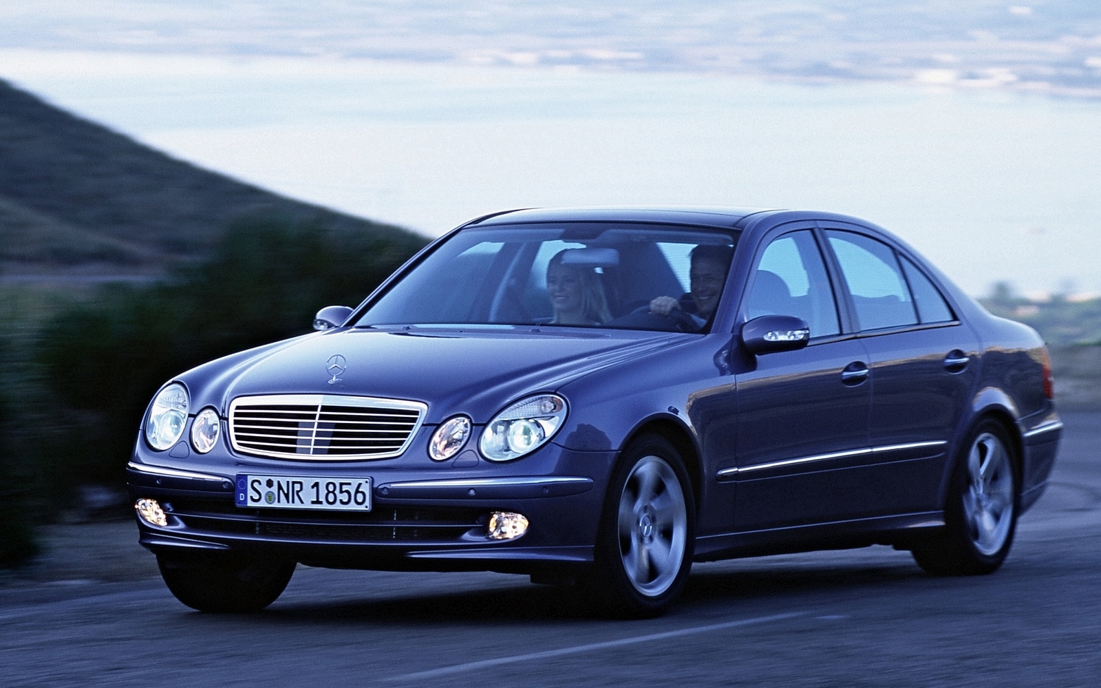 211 series E-Class Saloons, 2002 - 2006