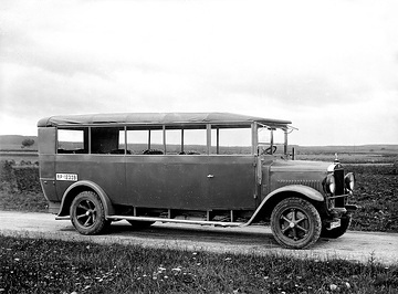 Mercedes-Benz N 1, All-weather Bus of the Reichspost with M 16-gasoline engine, bodywork with wooden substructure from Gaggenau plant