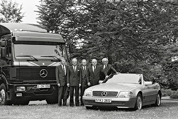 Der Vorstand der neugegründeten Mercedes-Benz AG 1989
von links nach rechts:
Heiner Tropitzsch, Helmut Werner, Jürgen Hubbert, Prof. Dr. Dr. Werner Niefer, Werner Lechner