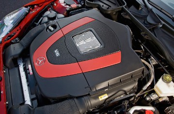 Mercedes-Benz SLK 350 Sport, model series 171, 2008. View of the engine compartment with V6 four-valve engine M 272 E 35 KE (model 272.963), 3498 cc and an output of 224 kW/305 hp. Non-metallic fire opal paintwork (590), black leather interior. Sports Package (special equipment, code 952) with AMG spoiler lip on boot lid, 18-inch light-alloy wheels in 6-twin-spoke design, headlamps with dark surround, sports suspension with lowered ride height, and red topstitching in the interior as well as PARKTRONIC (special equipment, code 220). Photo shoot in Monte Carlo, Monaco, January 2008.