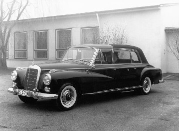 Mercedes-Benz Typ 300 d Pullman-Landaulet; Sonderausführung für den Vatikan, 1960.