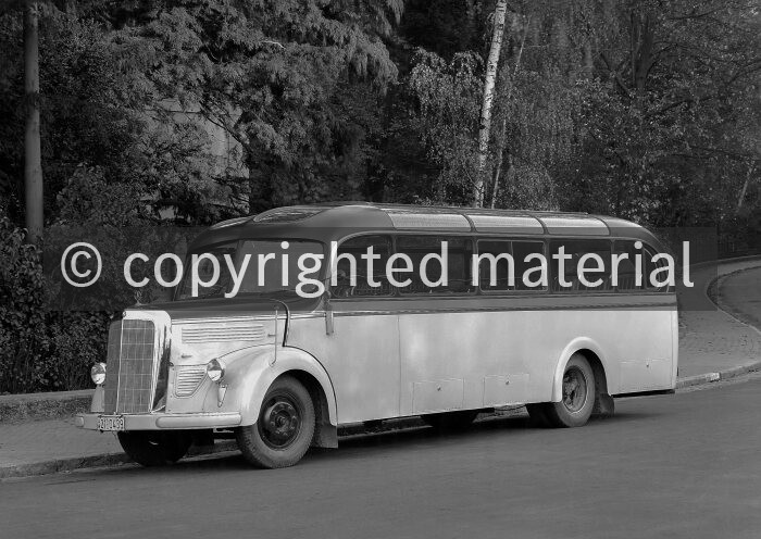 47182 Mercedes-Benz O 3250 long-nosed bus