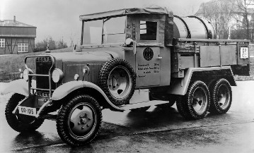 Mercedes-Benz G 3 a, Geländepritschenwagen der Reichsbahn mit 6 Zylinder-Benzinmotor M 09 mit 68 PS und 1,5 to Nutzlast