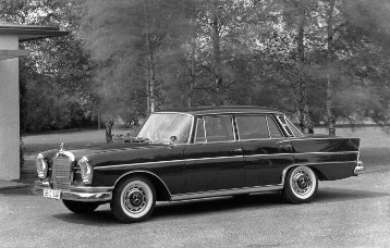 Mercedes-Benz 300 SE
"Heckflossen-Mercedes", 1961 - 1965