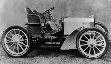 Der erste "Mercedes", der 35 PS Rennwagen von 1901.