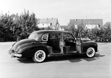 Mercedes-Benz Typ 300 c, Limousine mit verlängertem Radstand, 1956-57