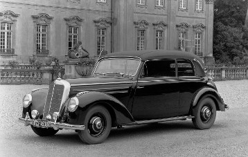 Mercedes-Benz Typ 220 Cabriolet B aus dem Jahre 1951.