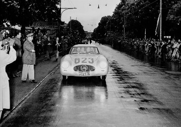 Mille Miglia, 1952: Zweiter Platz: Karl Kling/Hans Klenk (Startnummer 623) mit Mercedes-Benz Rennsportwagen 300 SL.