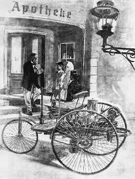 Bertha Benz plays a key role in the development of the automobile. She fully supports her husband Carl Benz and, just like him, she strongly believes in the future of the automobile. During the economically critical first years she uses her dowry to safe the first company. In August 1888 and without further ado, Bertha Benz drives the Benz-patented motorcar from Mannheim to Pforzheim. She indeed manages to arrive there with her two sons Eugen and Richard. The framework conditions of this world’s first long-distance trip in an automobile – such as petrol supply from the chemist’s – are legendary and went down in the annals of automobile history. Thus, Bertha Benz and her sons play a key role in the triumph of petrol-driven automobiles.