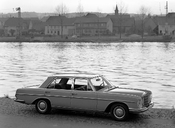 Mercedes-Benz 300 SEL
1966 - 1967