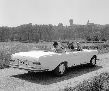 Mercedes-Benz model 280 SE 3.5 liter cabriolet from 1969