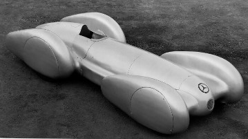 Mercedes-Benz W 154 streamlined record car with separate streamlined wheel houses (version for standing start), 1939
