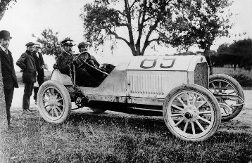 Gaillion-Bergrennen bei Paris, 02.10.1910. Sieger Fritz Erle (Startnummer 89) mit Beifahrer auf Benz 200 PS Rennwagen.