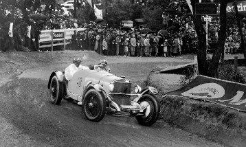 Svab Hill Climb "European Hill Climb Champion" 21.09.1930
Rudolf Caracciola (start number 40) in the Mercedes-Benz SSK. Caracciola won in the over-8-liter sports car category. Best time of the day, record, single-handed, "European Hill Climb Champion".