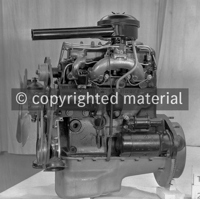 60587 Mercedes-Benz Motor OM 636 VII