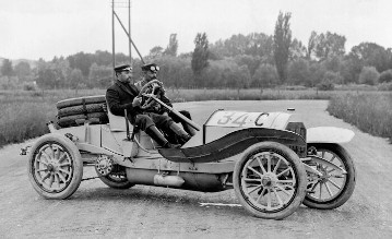 Rennen um den Kaiserpreis im Taunus, 13.-14.06.1907. Otto Salzer mit Beifahrer Christian Lautenschlager (Startnummer 34 C) auf Mercedes 80 PS Rennwagen 