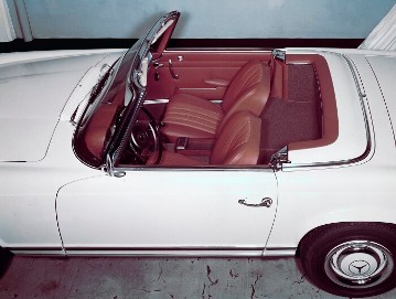 Mercedes-Benz "Pagoden-SL" der Baureihe W 113.