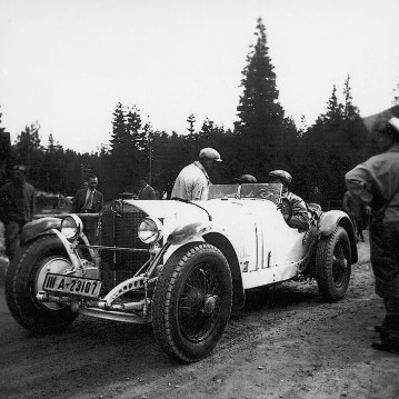 Tatra-Bergrennen "Um die Europa-Bergmeisterschaft", 16. August 1931. Rudolf Caracciola gewinnt das Rennen mit einem Mercedes-Benz SSKL Rennsportwagen.