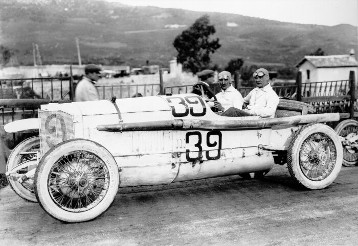 Targa Florio 02. April 1922. Christian Werner mit Beifahrer (Startnummer 39) auf Mercedes 28/95 PS ohne Kompressor. Werner belegt in der Kategorie: Serienwagen über 4,5-Liter den zweiten Platz.