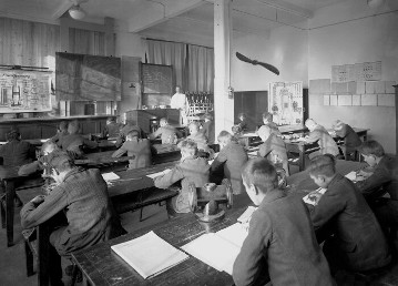 Classroom for metalworking shop and forge 1922
